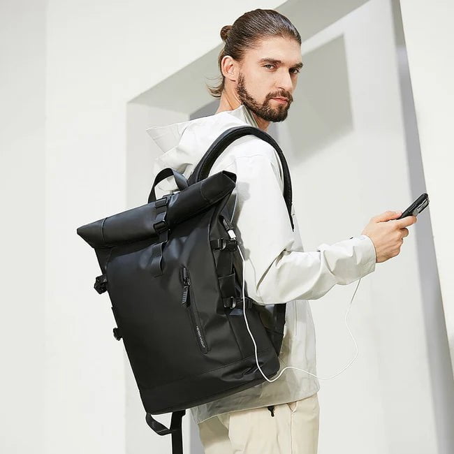 Tekbold Black Heroic Knight Men's Travel Backpack Expandable 15.6 Inch Laptop Bag with USB Port Waterproof Rollup Backpack Leisure Mochilas